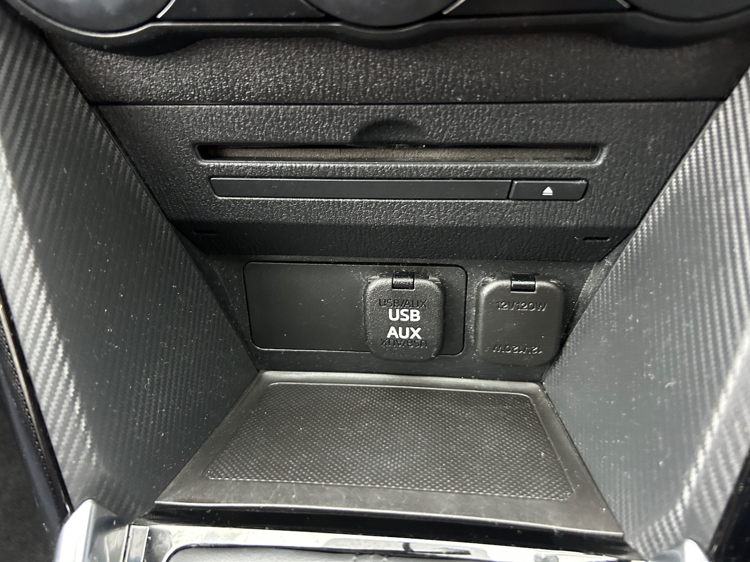 Used Mazda Mazda2 2015 for sale - 76532247: Photo 18