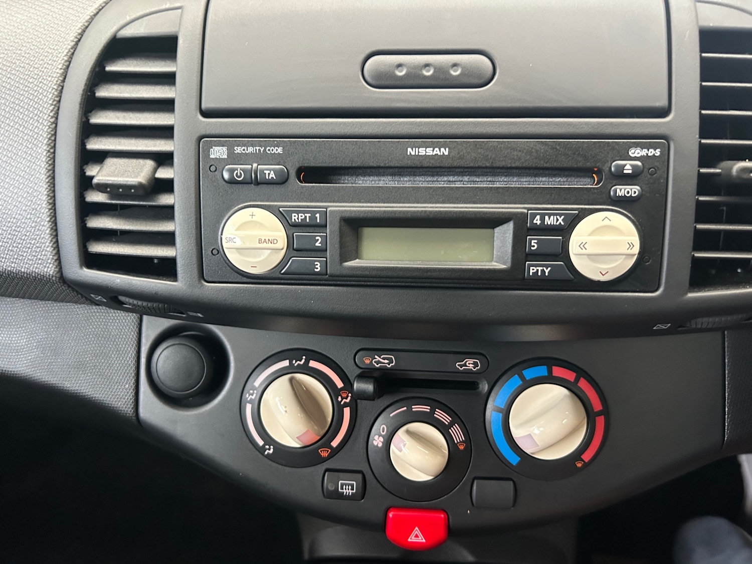 Used Nissan Micra 2005 for sale - 76120434: Photo 16