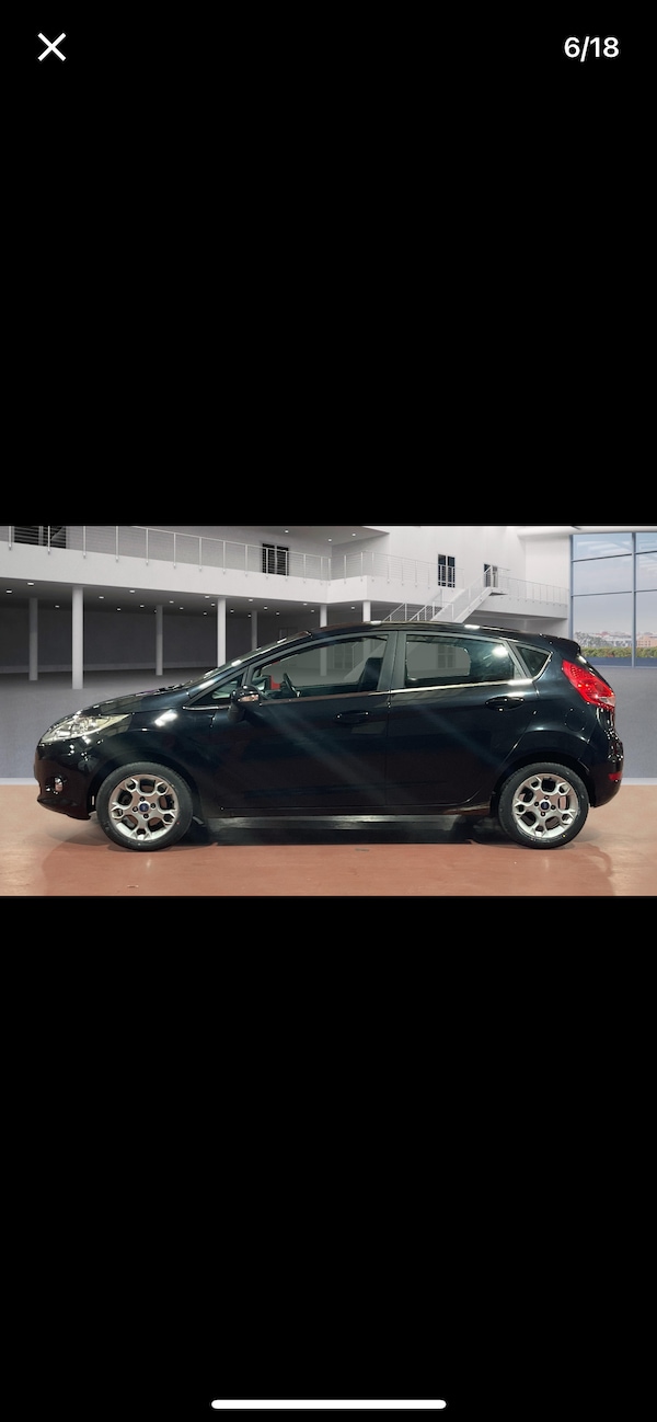 Used Ford Fiesta 2011 for sale - 76322148: Photo 2