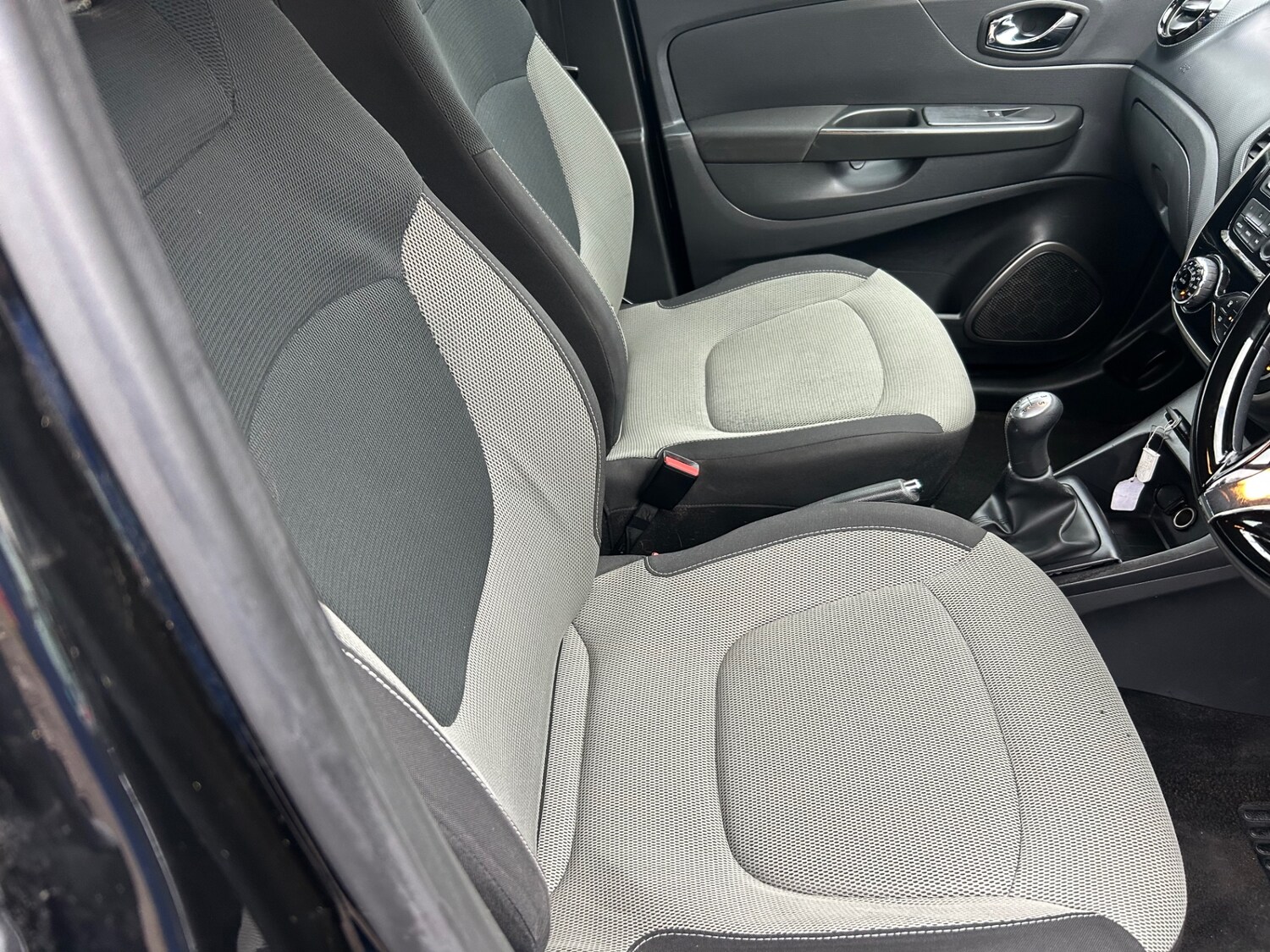 Used Renault Captur 2013 for sale - 77775222: Photo 9