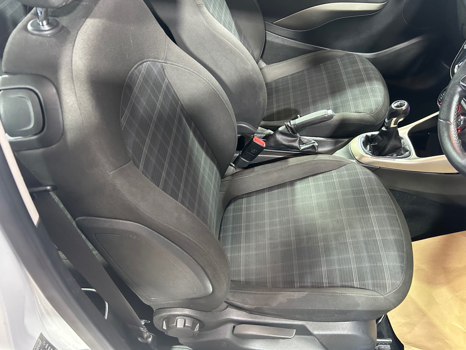 Used Vauxhall ADAM 2014 for sale - 77106755: Photo 11