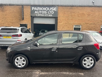 Used Dacia Sandero 2015 for sale - 75863974: Photo