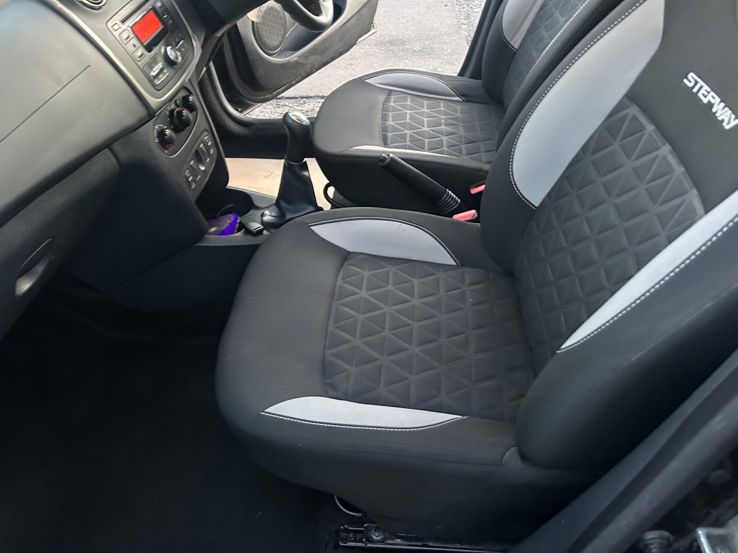 Used Dacia Sandero Stepway 2014 for sale - 76627391: Photo 11