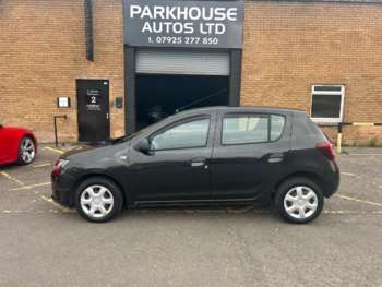 Used Dacia Sandero 2014 for sale - 74894510: Photo