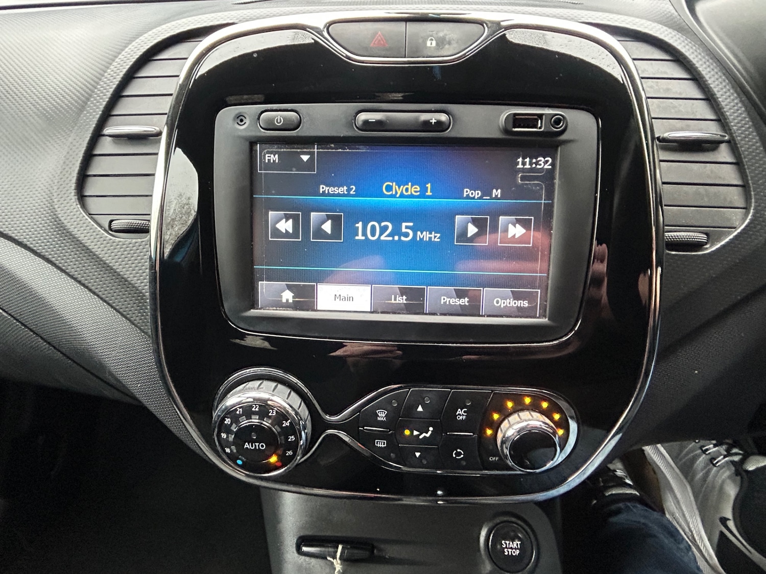 Used Renault Captur 2015 for sale - 76506042: Photo 11