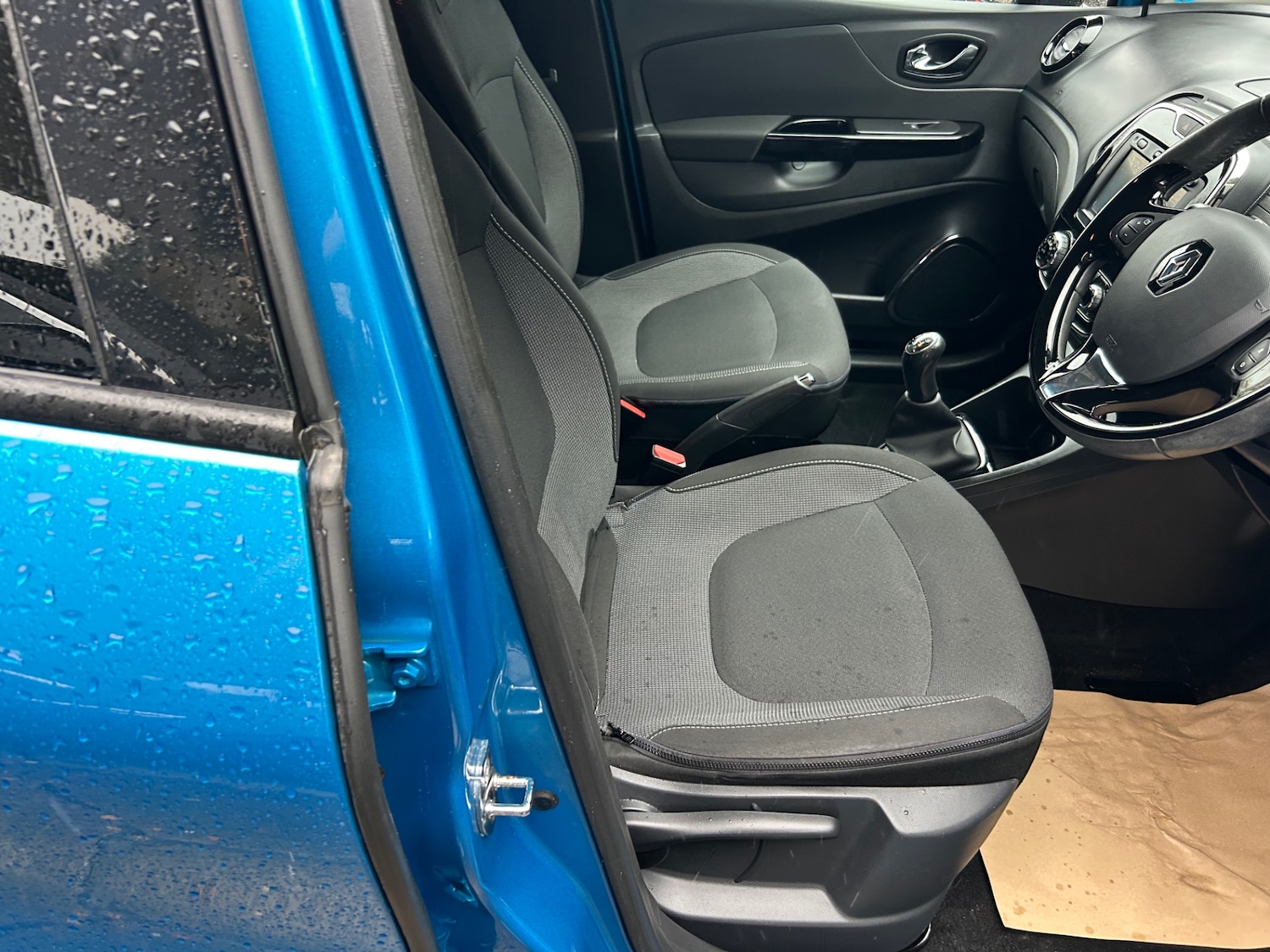 Used Renault Captur 2015 for sale - 76506042: Photo 5