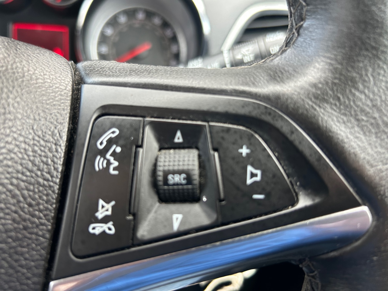 Used Vauxhall Mokka 2015 for sale - 77639857: Photo 16