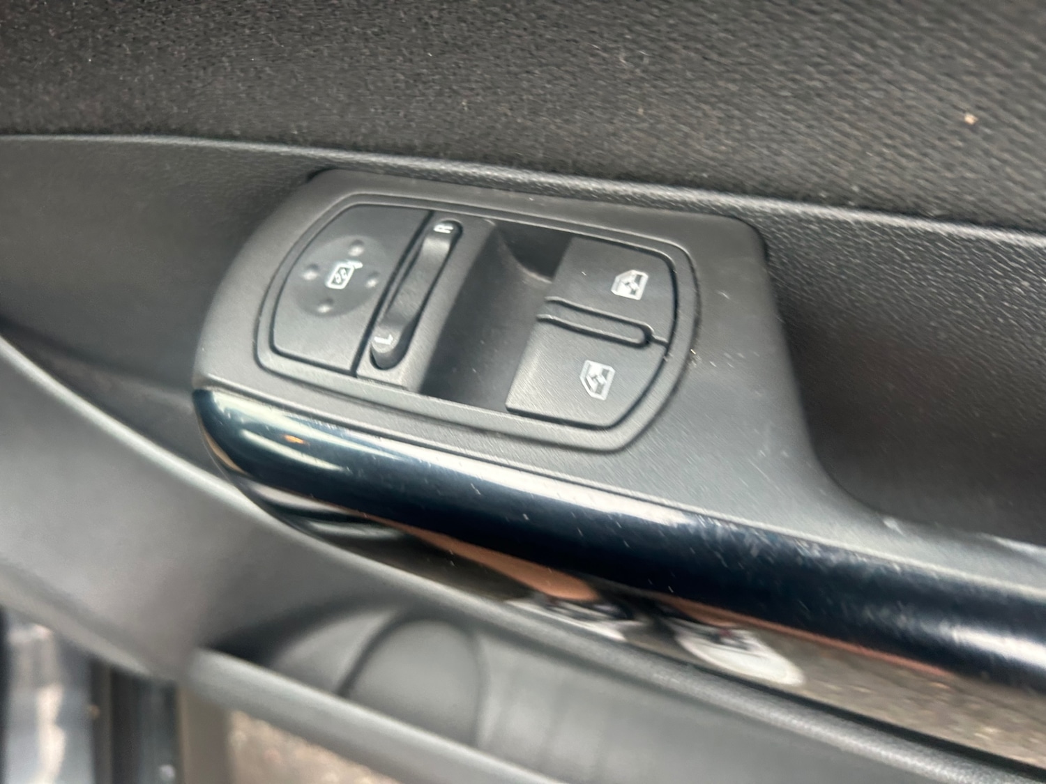 Used Vauxhall Corsa 2013 for sale - 77296866: Photo 17