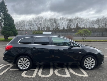 Used Vauxhall Astra 2015 for sale - 77492981: Photo