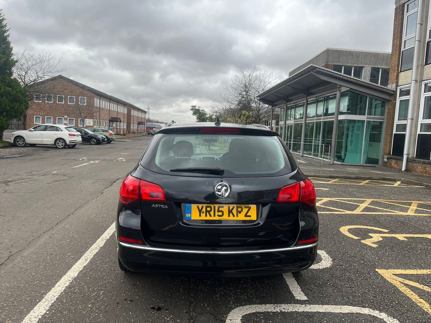 Used Vauxhall Astra 2015 for sale - 77492981: Photo 4