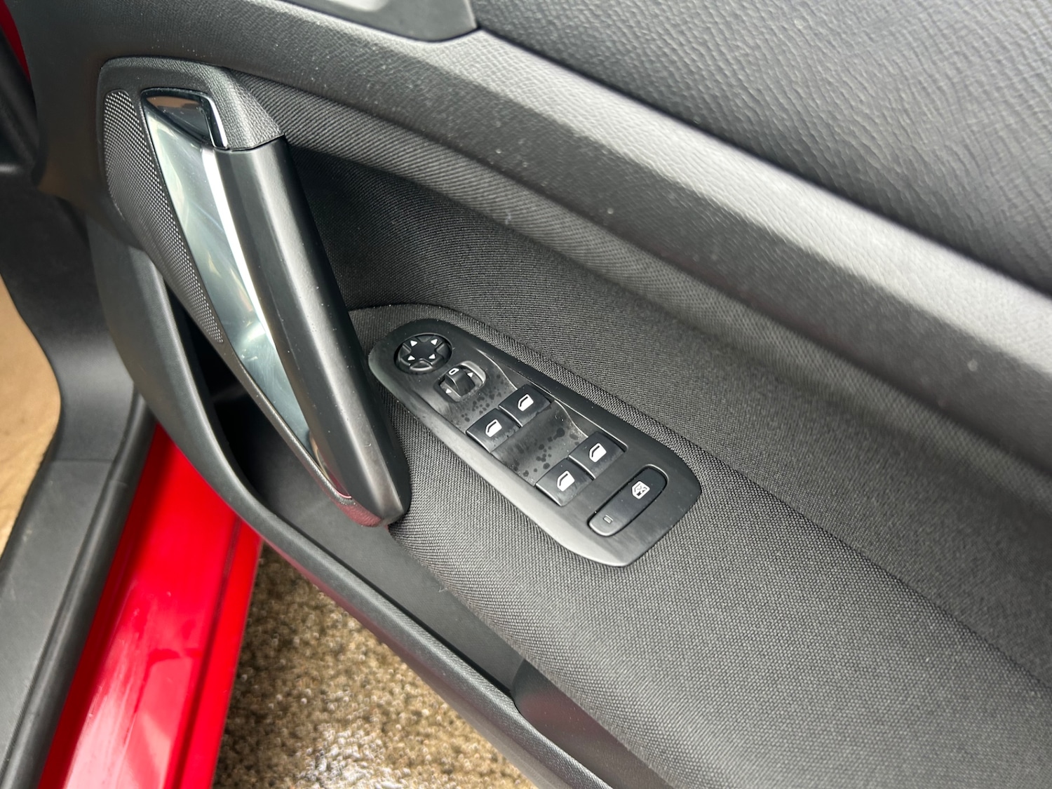 Used Peugeot 308 2015 for sale - 76322082: Photo 15