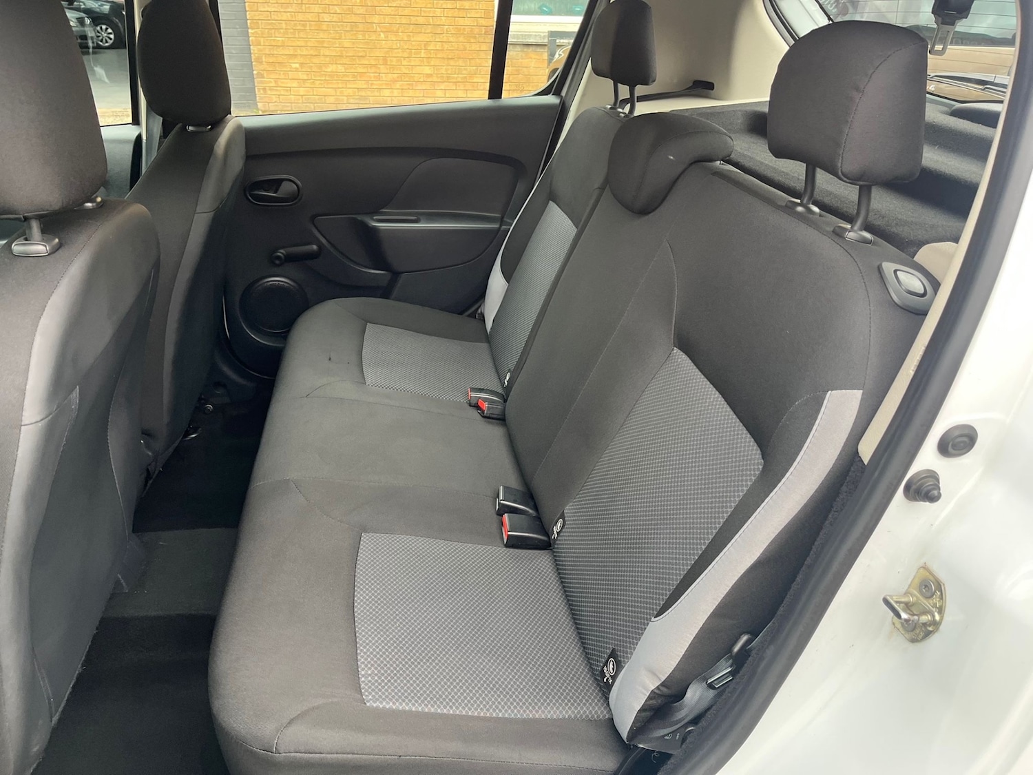 Used Dacia Sandero 2015 for sale - 76070500: Photo 12