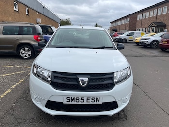 Used Dacia Sandero 2015 for sale - 76070500: Photo