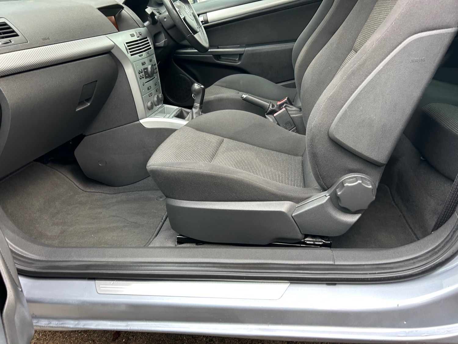 Used Vauxhall Astra 2010 for sale - 77234005: Photo 11