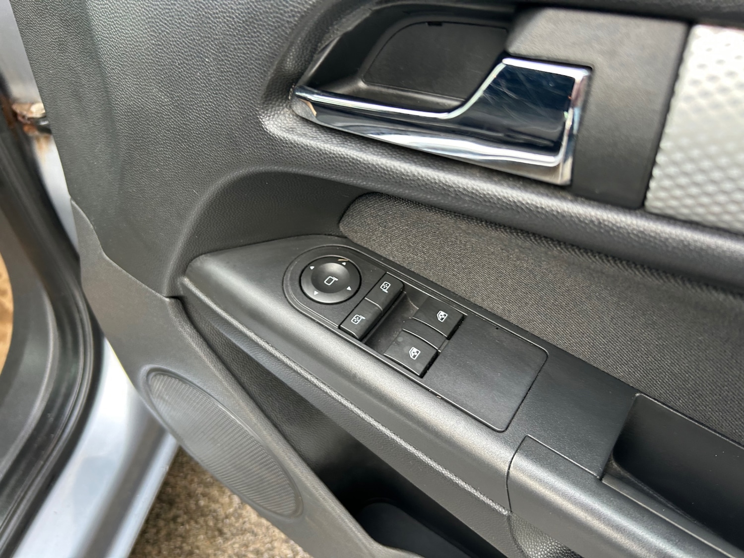 Used Vauxhall Astra 2010 for sale - 77234005: Photo 18