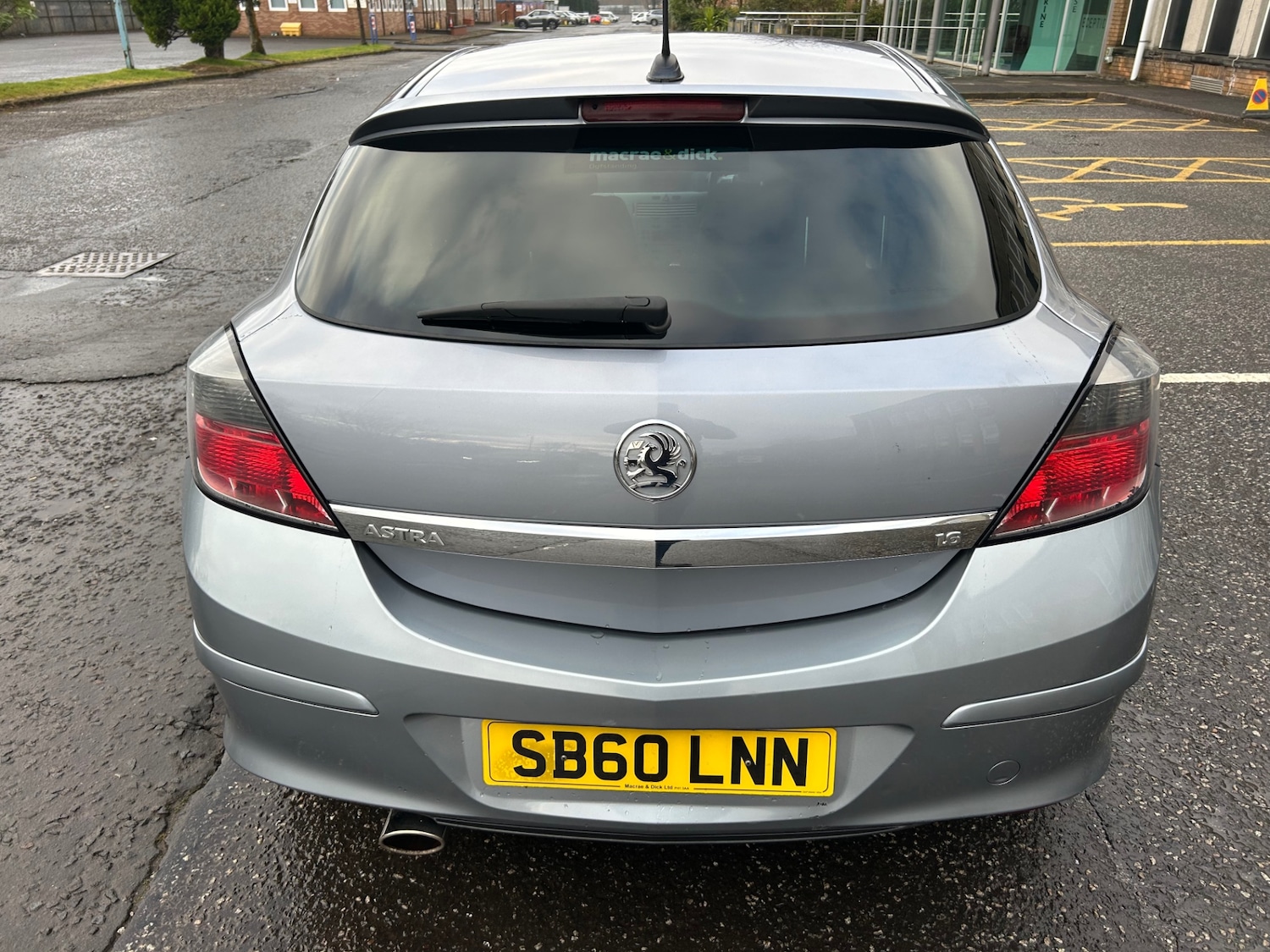 Used Vauxhall Astra 2010 for sale - 77234005: Photo 4