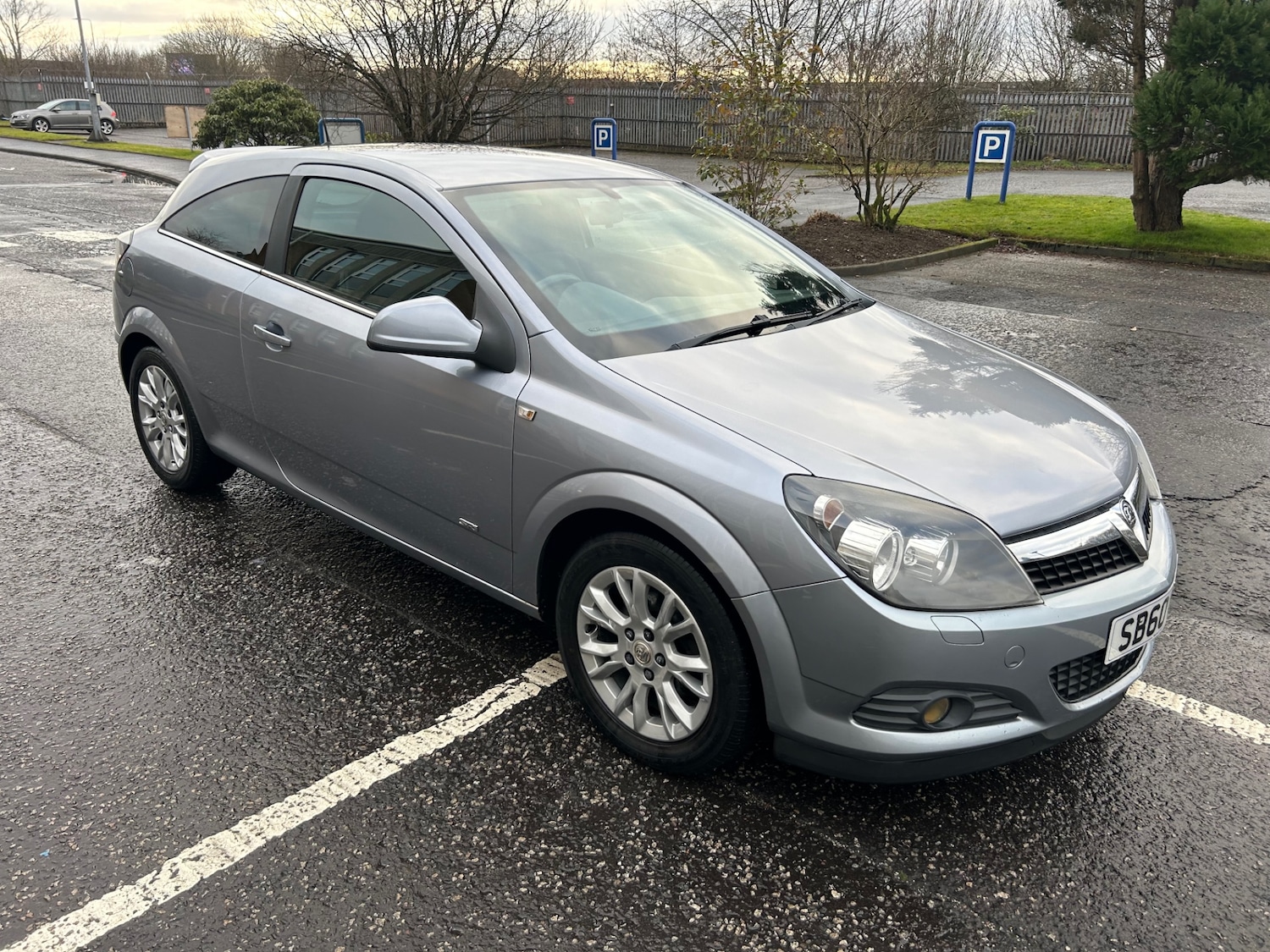 Used Vauxhall Astra 2010 for sale - 77234005: Photo 5