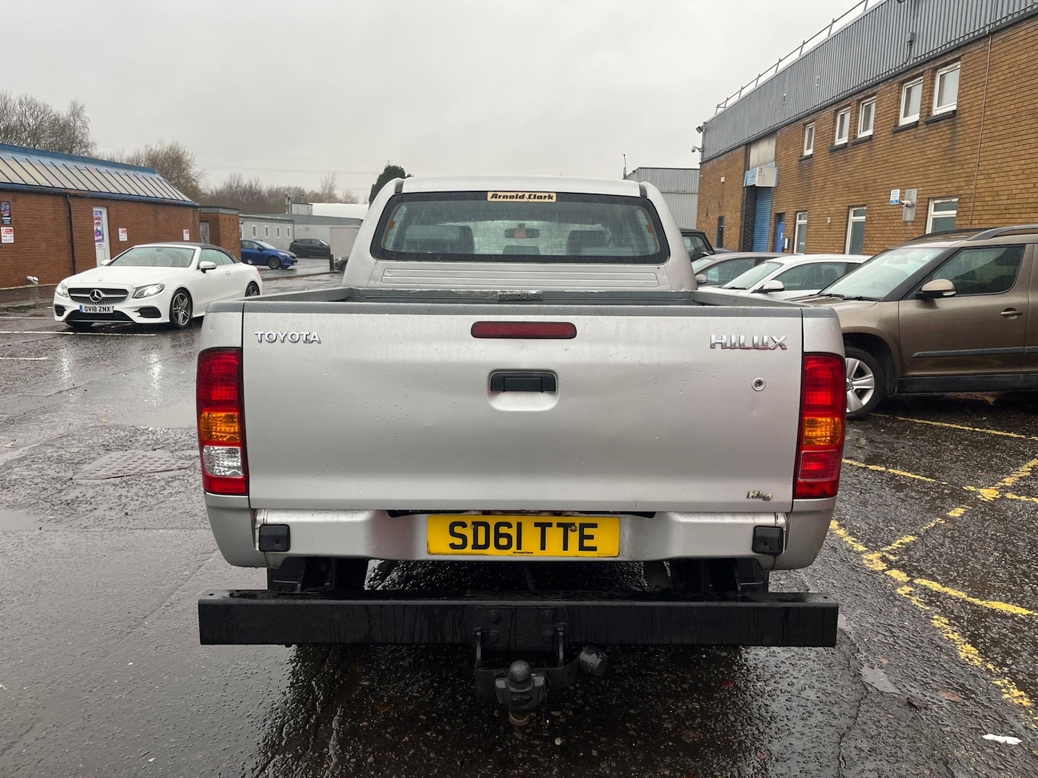 Used Toyota Hilux 2011 for sale - 76684425: Photo 4