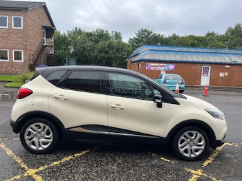Used Renault Captur 2015 for sale - 75503488: Photo