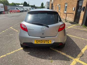 Used Mazda Mazda2 2013 for sale - 74689000: Photo