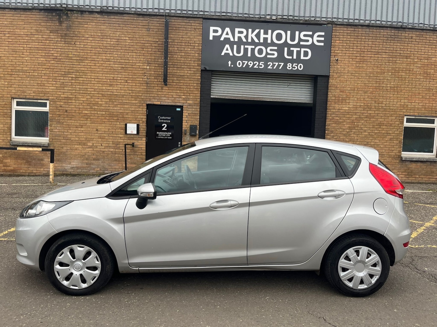 Used Ford Fiesta 2010 for sale - 76070388: Photo 1