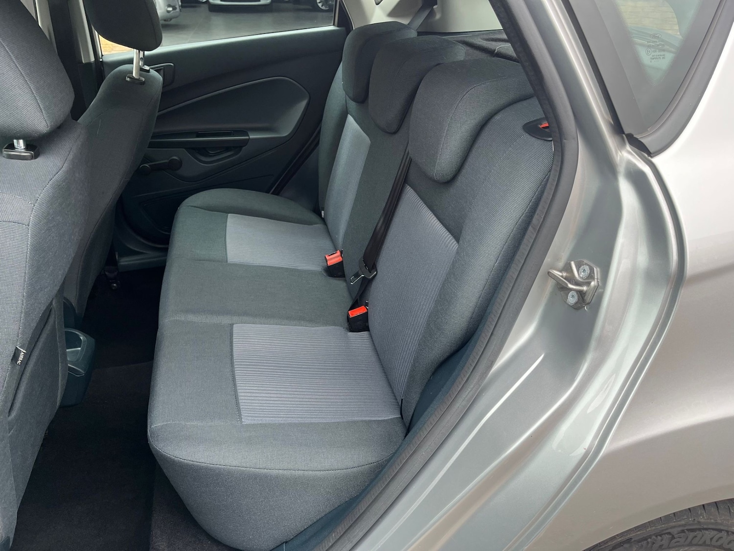 Used Ford Fiesta 2010 for sale - 76070388: Photo 12