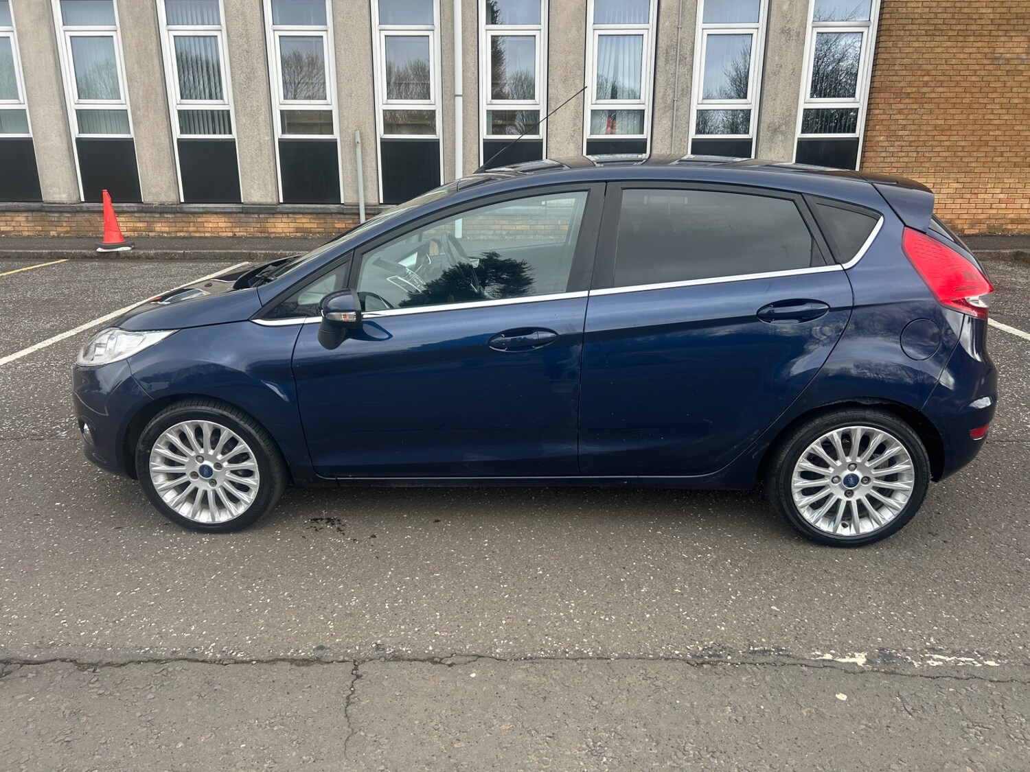 Used Ford Fiesta 2012 for sale - 78218623: Photo 3