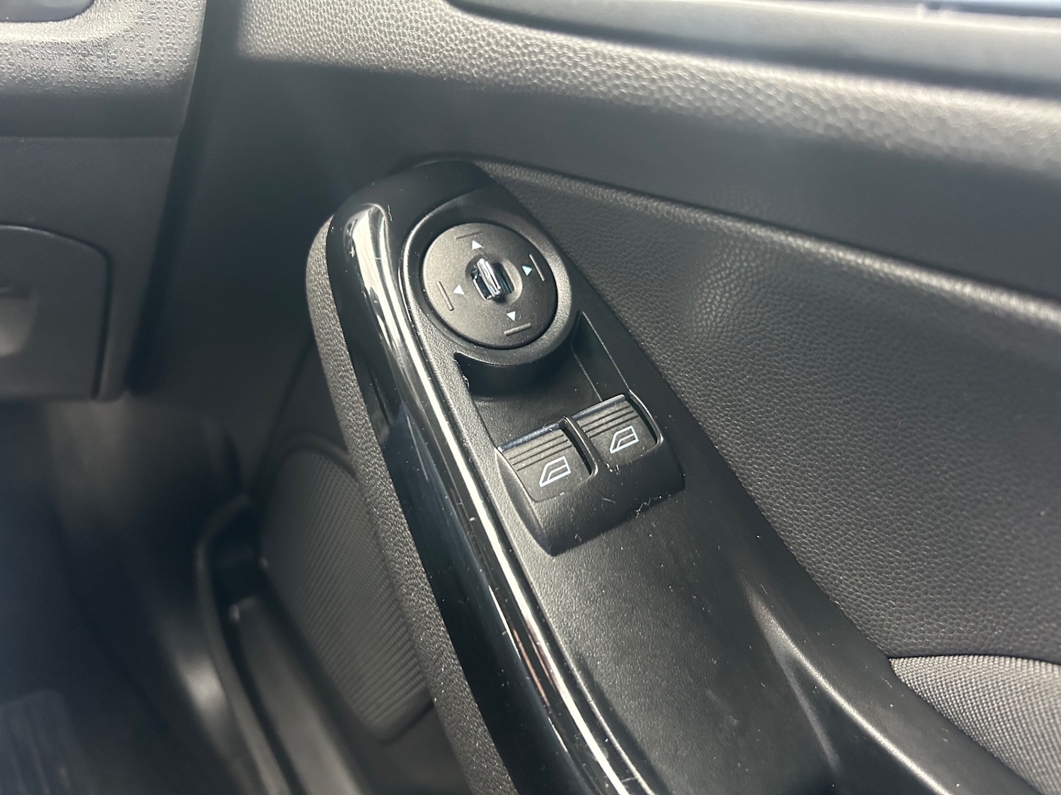 Used Ford Fiesta 2014 for sale - 76627400: Photo 12