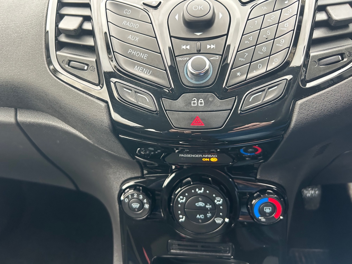 Used Ford Fiesta 2014 for sale - 76627400: Photo 13