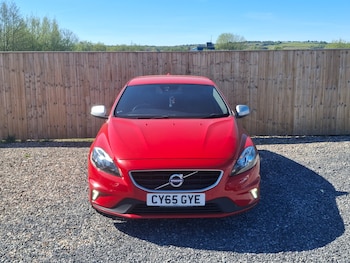 Used Volvo V40 2016 for sale - 78379393: Photo