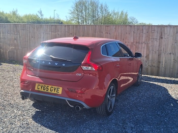 Used Volvo V40 2016 for sale - 78379393: Photo