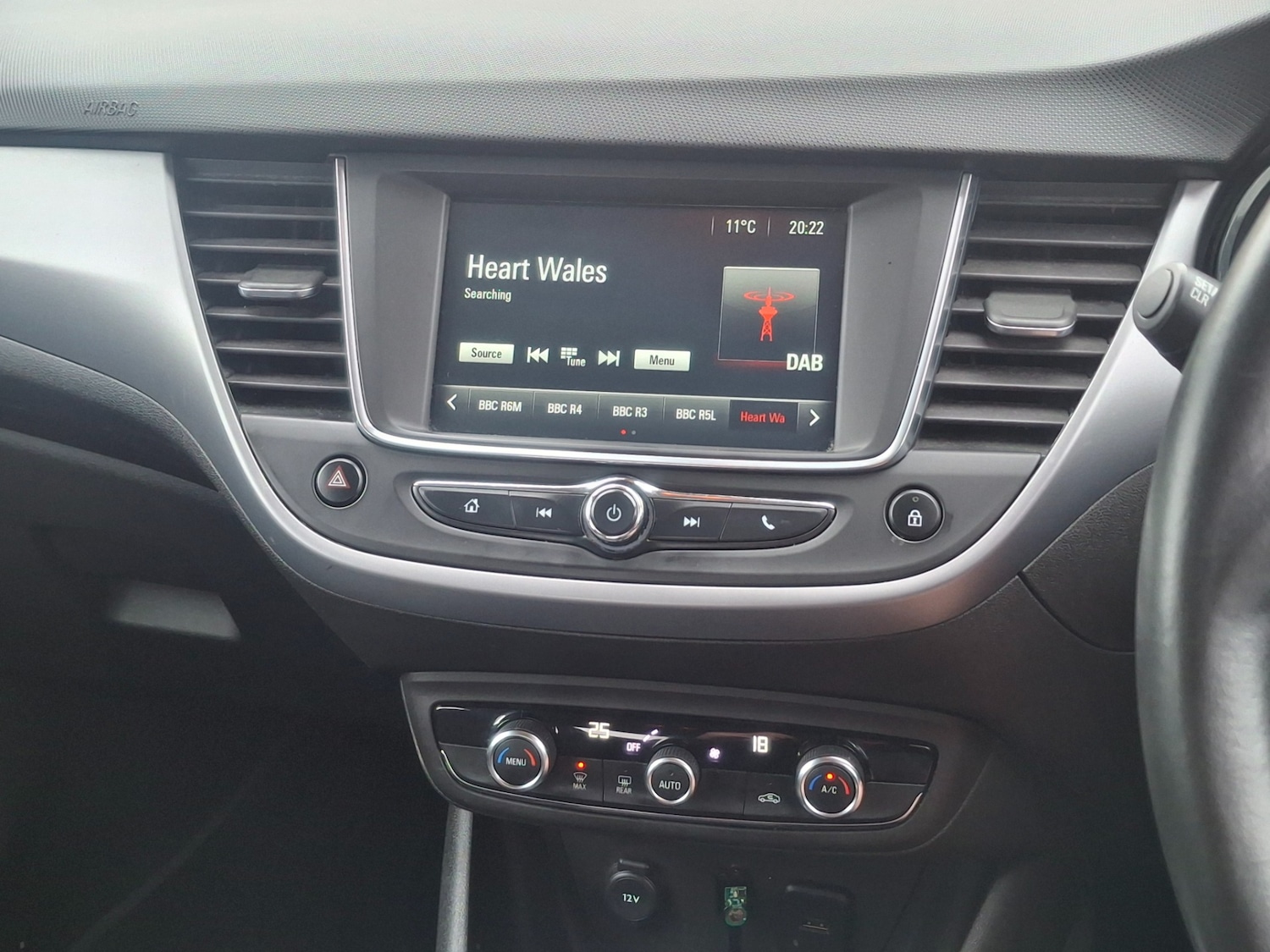 Used Vauxhall Crossland X 2017 for sale - 77759405: Photo 10