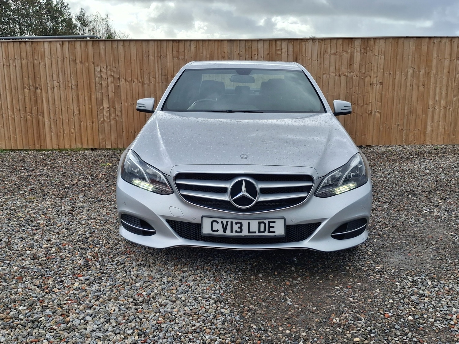 Used Mercedes-Benz E Class 2013 for sale - 76364477: Photo 2