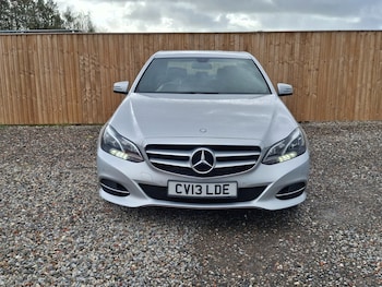 Used Mercedes-Benz E Class 2013 for sale - 76364477: Photo