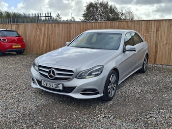 Used Mercedes-Benz E Class 2013 for sale - 76364477: Photo