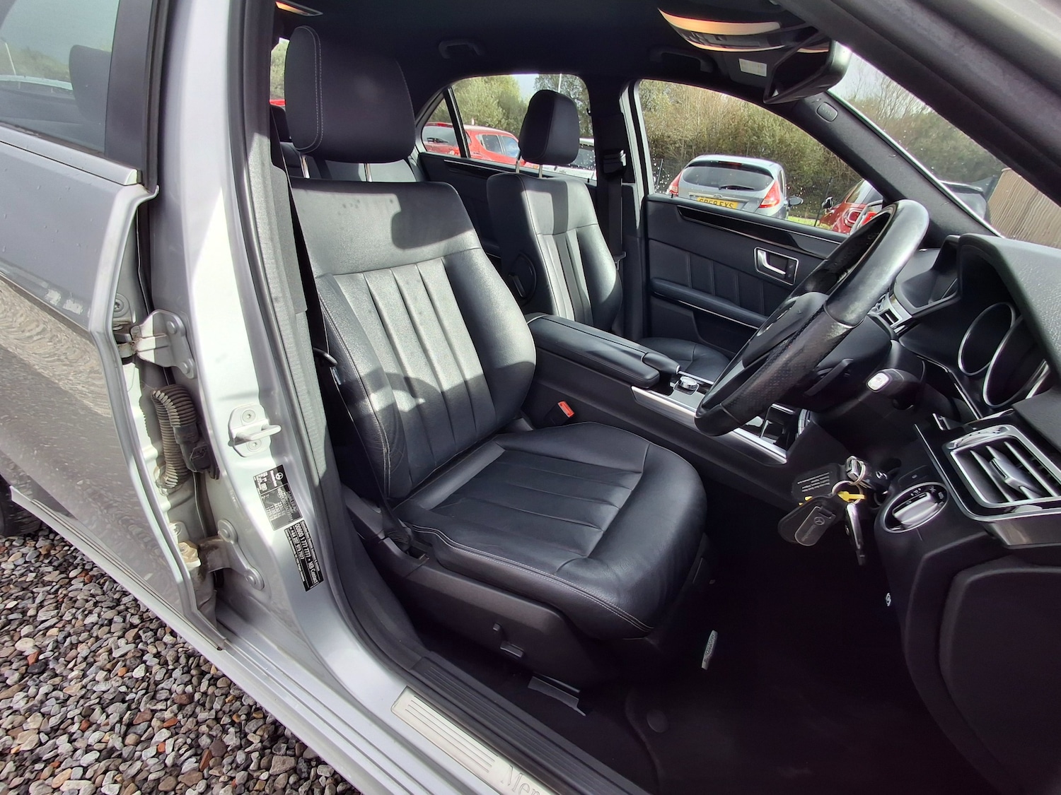 Used Mercedes-Benz E Class 2013 for sale - 76364477: Photo 9