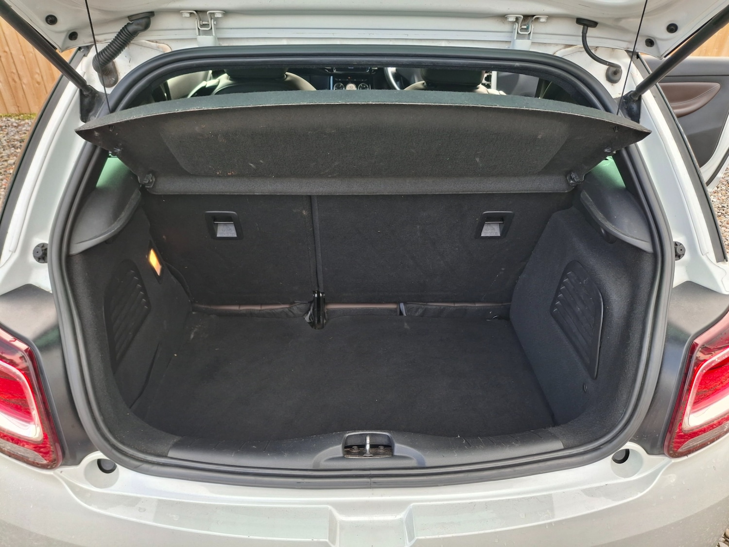 Used DS Automobiles DS 3 2016 for sale - 76374470: Photo 11