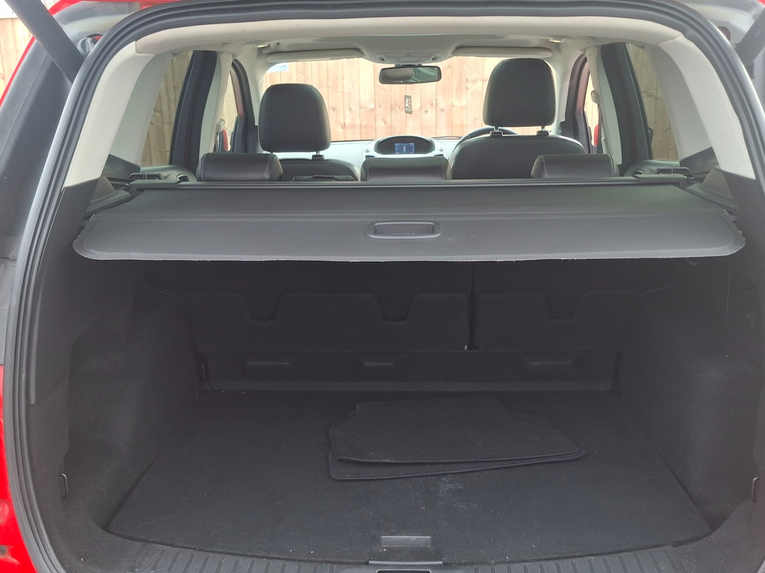 Used Ford Kuga 2015 for sale - 77992055: Photo 7