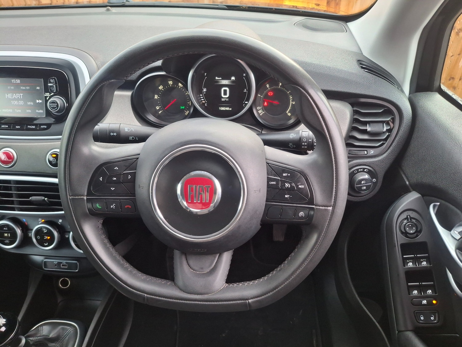 Used Fiat 500X 2016 for sale - 77462270: Photo 6