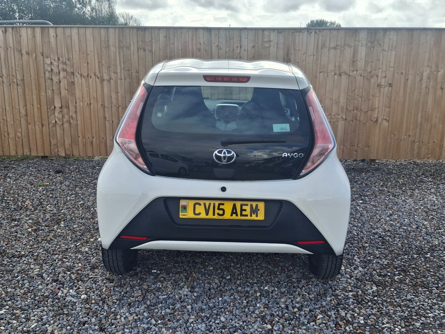 Used Toyota AYGO 2015 for sale - 76330891: Photo 5