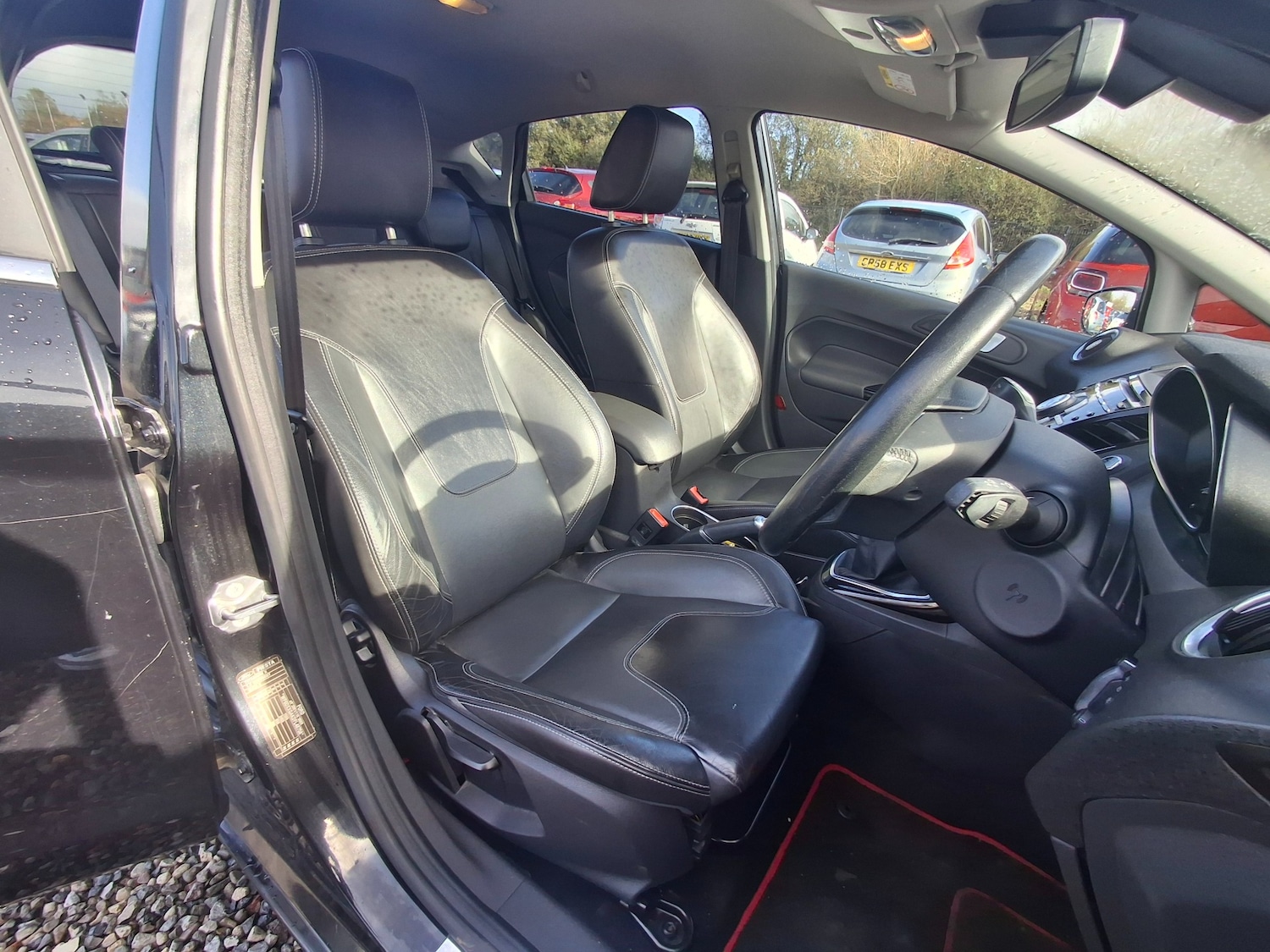 Used Ford Fiesta 2015 for sale - 76374959: Photo 9