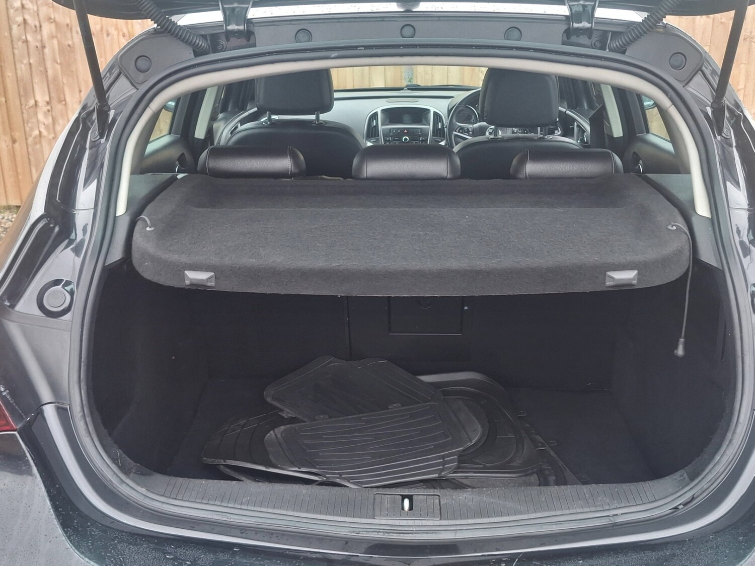 Used Vauxhall Astra 2012 for sale - 77903169: Photo 7