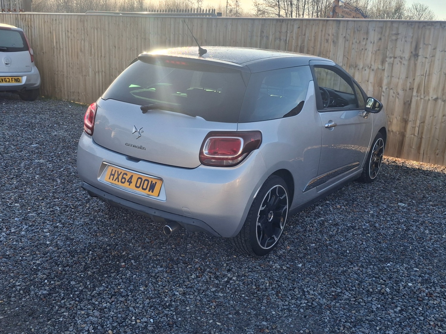 Used Citroen DS3 2014 for sale - 76649659: Photo 4