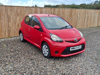 2014 (63) - 1.0 VVT-i Move 5dr
