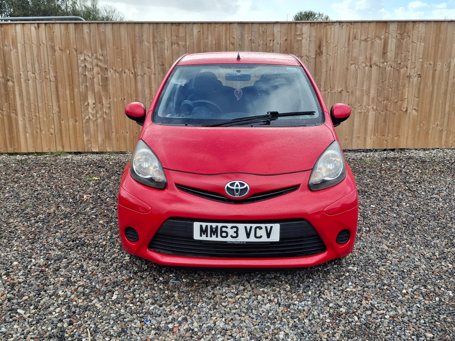 Used Toyota AYGO 2014 for sale - 76364853: Photo 2