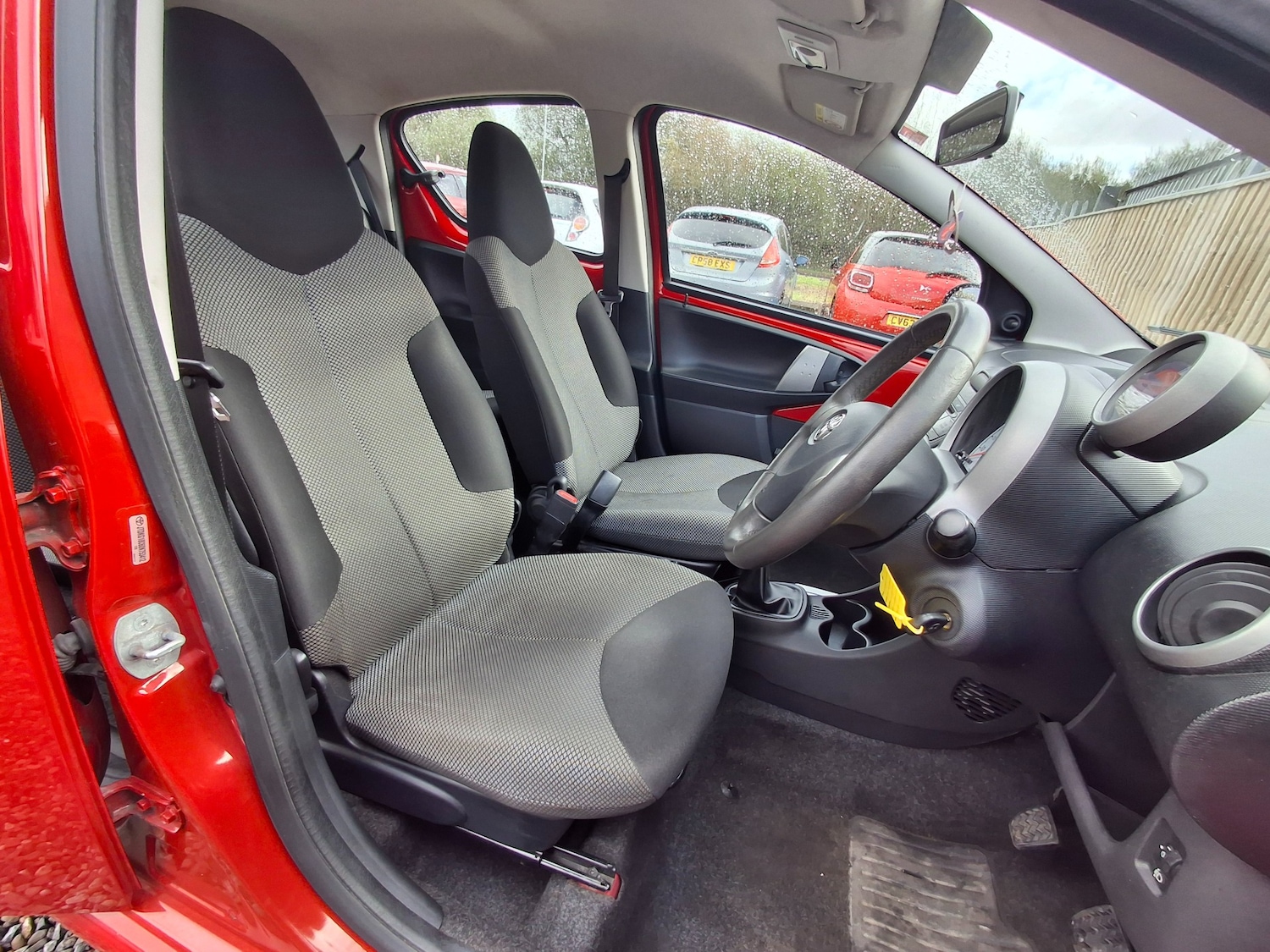 Used Toyota AYGO 2014 for sale - 76364853: Photo 9