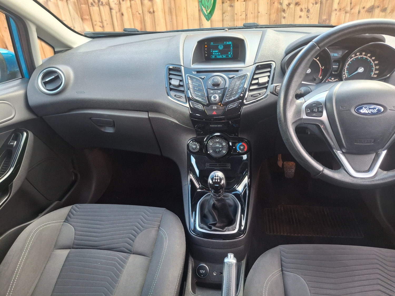 Used Ford Fiesta 2014 for sale - 76330483: Photo 8