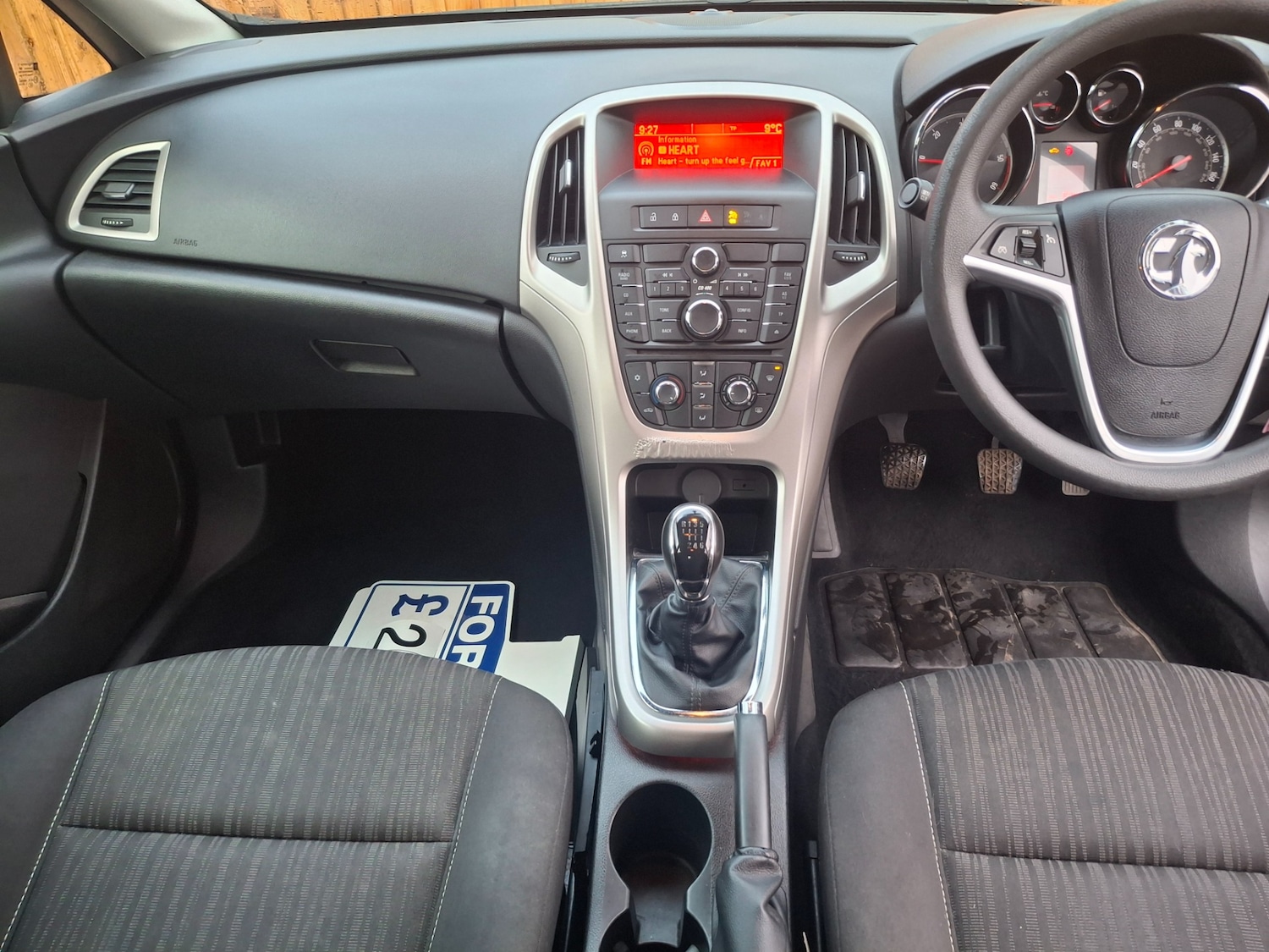 Used Vauxhall Astra 2011 for sale - 77282959: Photo 8