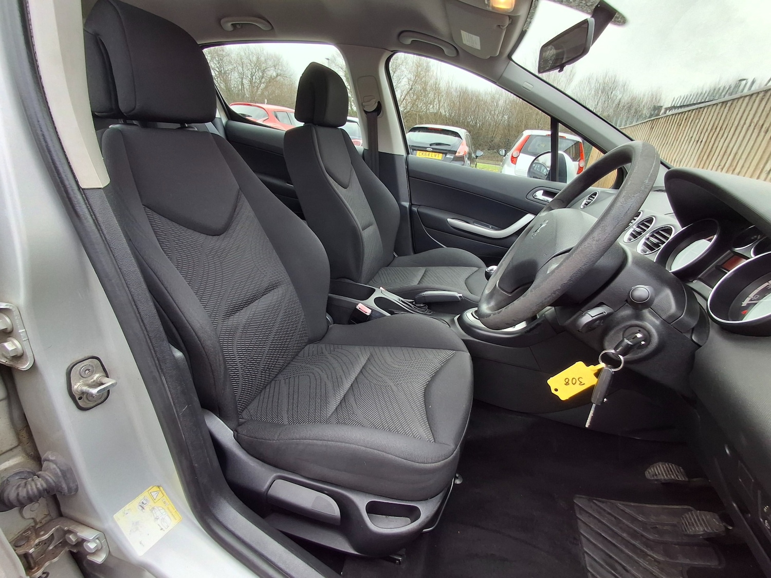 Used Peugeot 308 2009 for sale - 77285871: Photo 9