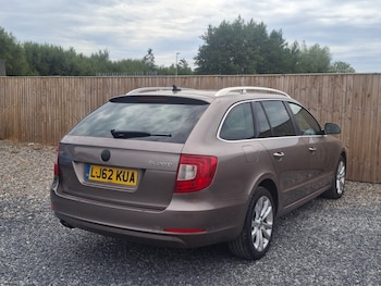 Used Skoda Superb 2012 for sale - 79405081: Photo